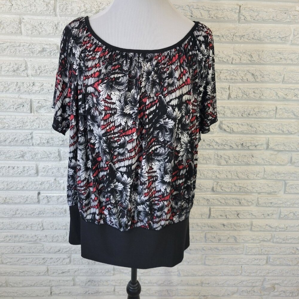 Cocomo Womens Top 1X Plus Dolman Sleeve Black Red Floral Keyhole Back FLO36E